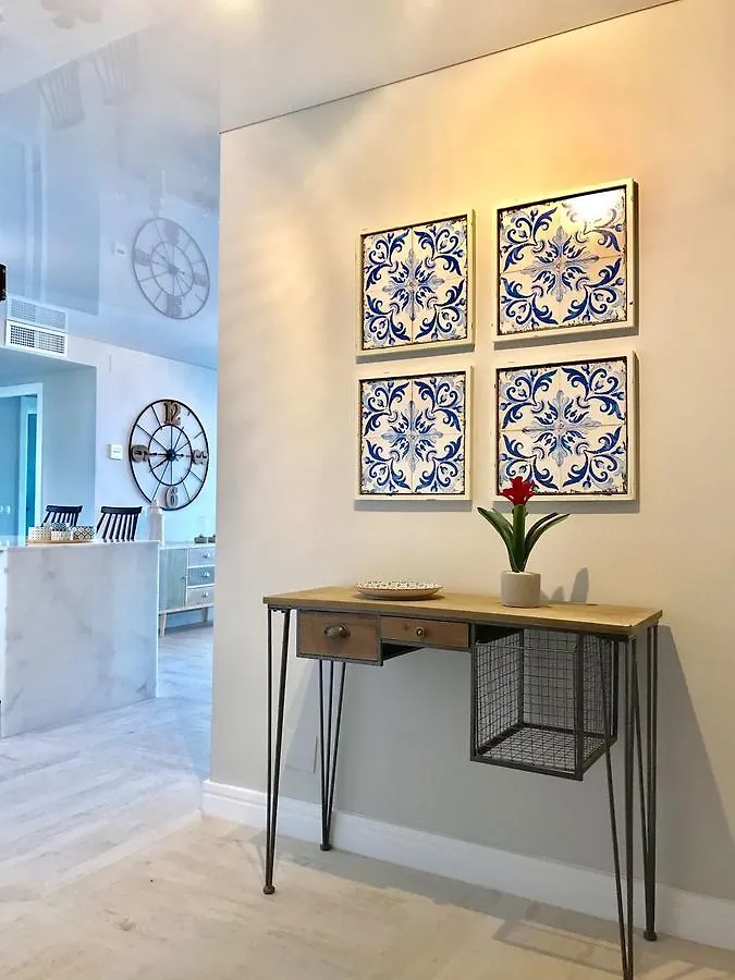 Apartamento Luxury House 110 M2 On The Beach, Pool, Parking Torremolinos